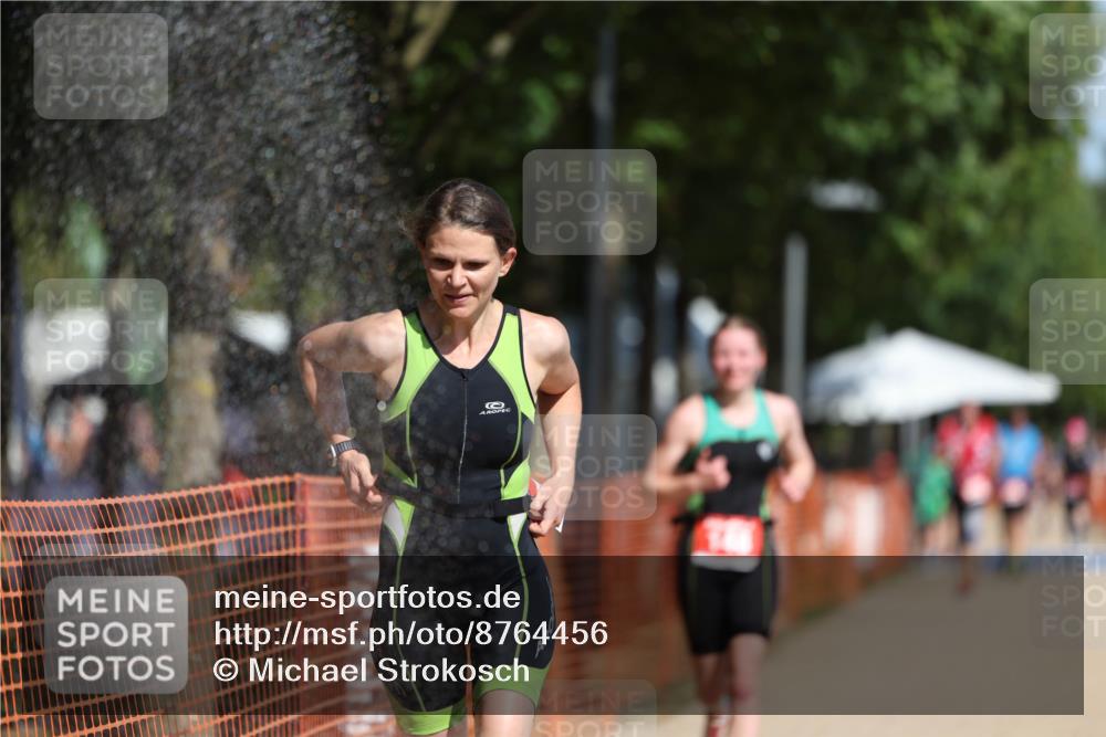 07.09.2025 - 19. Norderstedt Triathlon Michael Strokosch http://msf.ph/oto/8764456 07.09.2025 12:12:29 Laufen 148, 778 meine-sportfotos.de