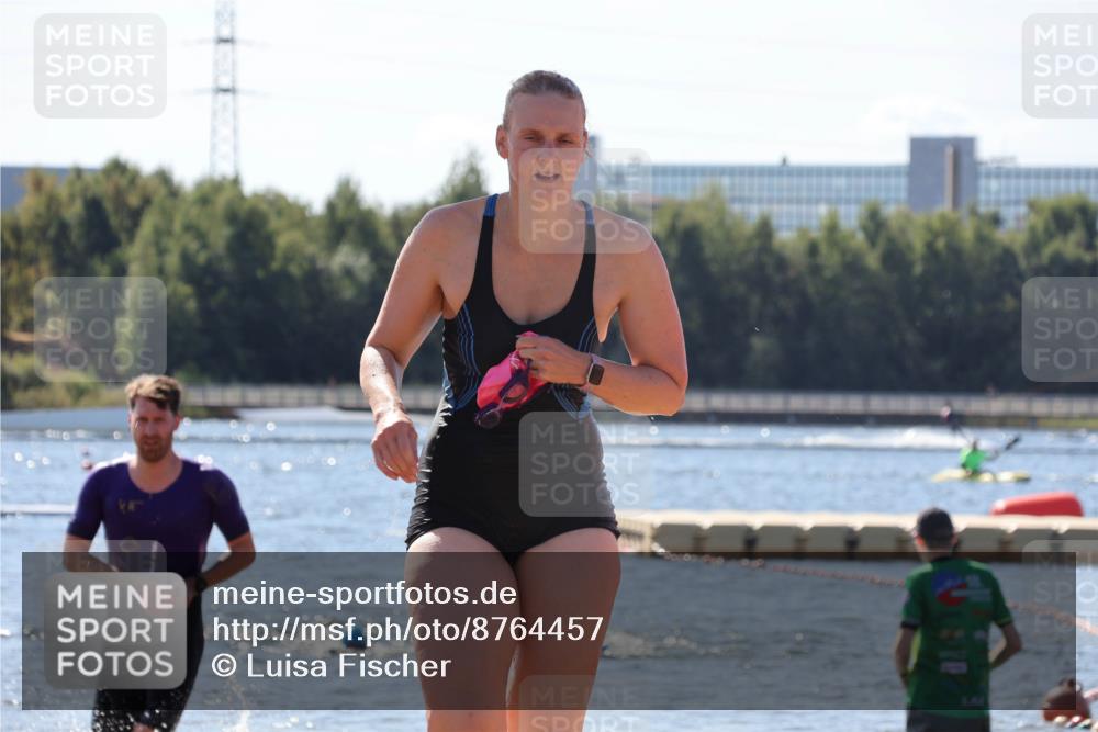 07.09.2025 - 19. Norderstedt Triathlon Luisa Fischer http://msf.ph/oto/8764457 07.09.2025 12:32:10 Schwimmen 179, 1388 meine-sportfotos.de