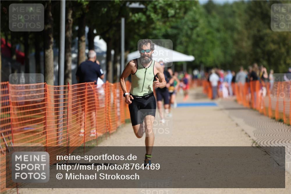 07.09.2025 - 19. Norderstedt Triathlon Michael Strokosch http://msf.ph/oto/8764469 07.09.2025 11:31:18 Laufen 196, 1171, 1198 meine-sportfotos.de