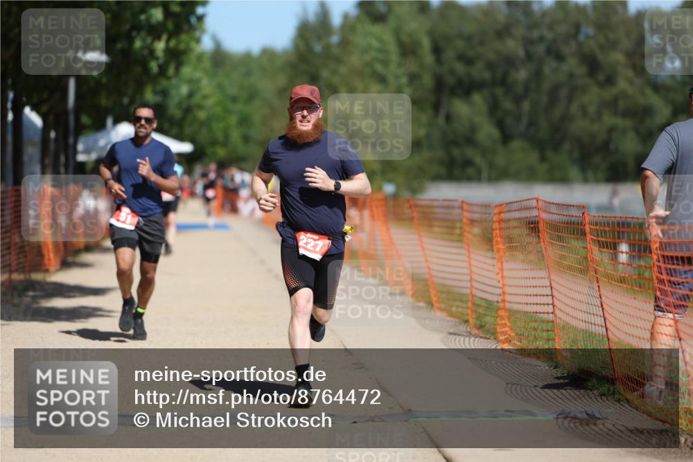 07.09.2025 - 19. Norderstedt Triathlon Michael Strokosch http://msf.ph/oto/8764472 07.09.2025 12:58:22 Laufen 227, 251 meine-sportfotos.de