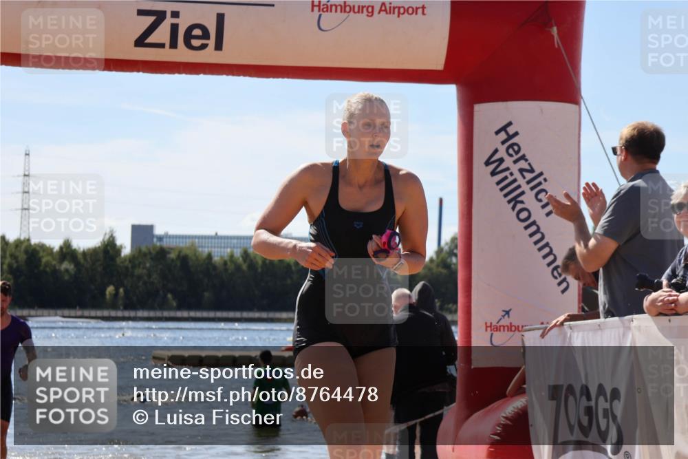 07.09.2025 - 19. Norderstedt Triathlon Luisa Fischer http://msf.ph/oto/8764478 07.09.2025 12:32:11 Schwimmen 179, 1388 meine-sportfotos.de