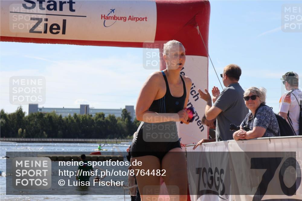 07.09.2025 - 19. Norderstedt Triathlon Luisa Fischer http://msf.ph/oto/8764482 07.09.2025 12:32:12 Schwimmen 179, 1388 meine-sportfotos.de