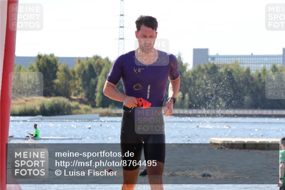 07.09.2025 - 19. Norderstedt Triathlon Luisa Fischer http://msf.ph/oto/8764495 07.09.2025 12:32:13 Schwimmen 179, 1388 meine-sportfotos.de