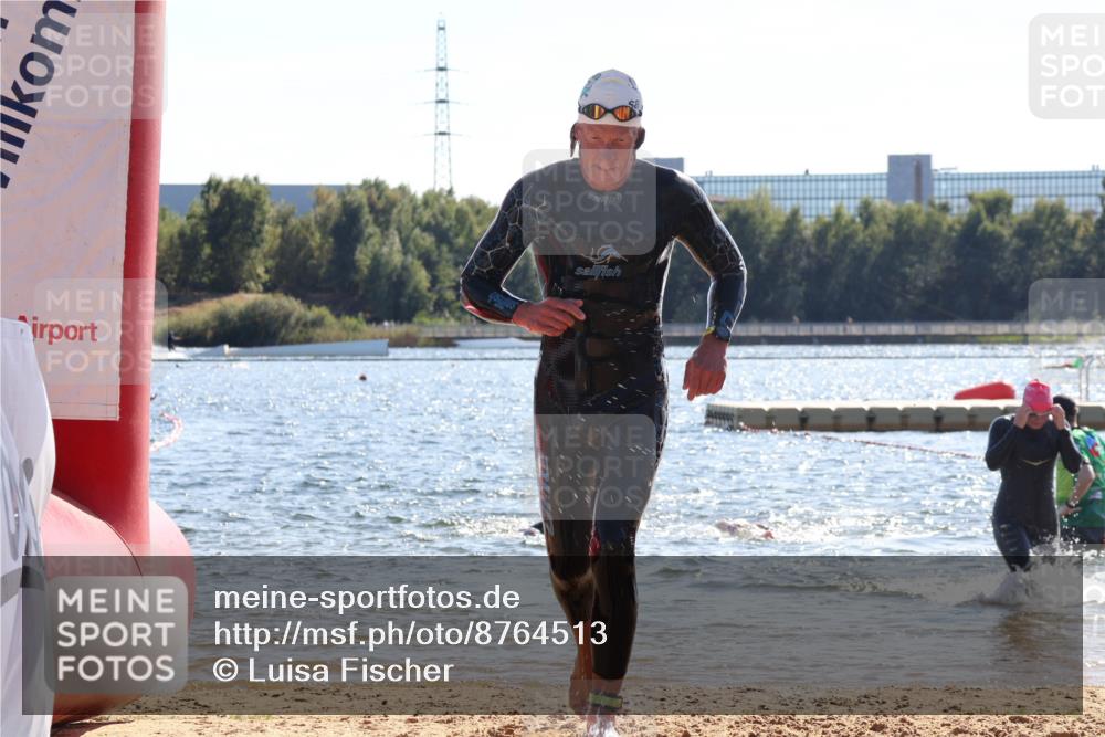 07.09.2025 - 19. Norderstedt Triathlon Luisa Fischer http://msf.ph/oto/8764513 07.09.2025 15:03:46 Schwimmen 914, 1435, 1533, 1534 meine-sportfotos.de