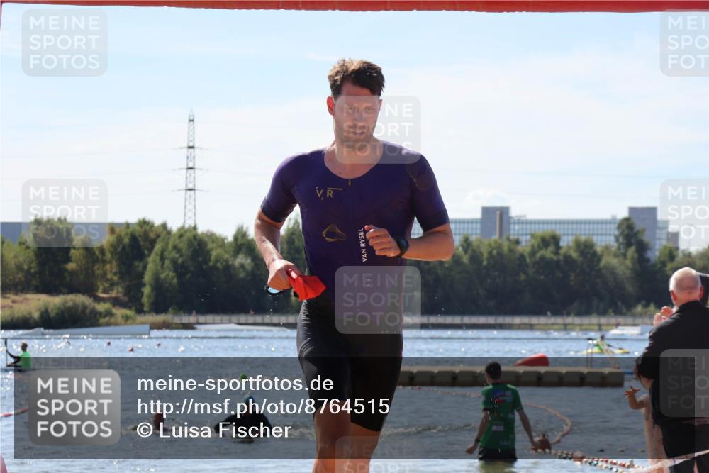 07.09.2025 - 19. Norderstedt Triathlon Luisa Fischer http://msf.ph/oto/8764515 07.09.2025 12:32:14 Schwimmen 179, 1388 meine-sportfotos.de