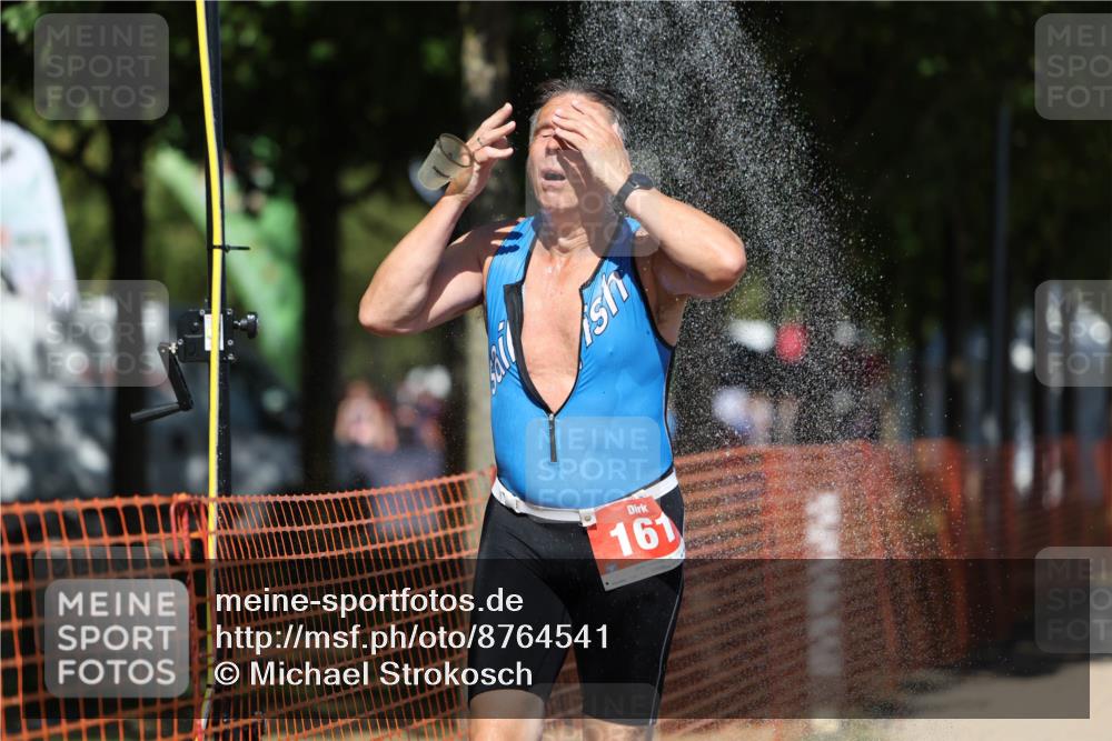 07.09.2025 - 19. Norderstedt Triathlon Michael Strokosch http://msf.ph/oto/8764541 07.09.2025 13:20:01 Laufen 161, 205, 808 meine-sportfotos.de