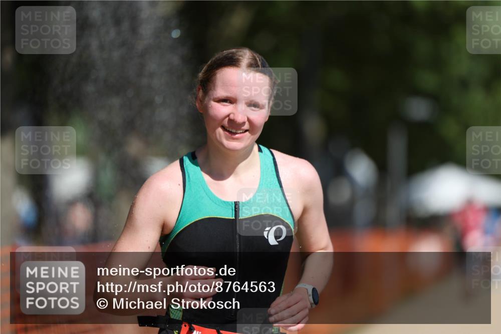 07.09.2025 - 19. Norderstedt Triathlon Michael Strokosch http://msf.ph/oto/8764563 07.09.2025 12:12:33 Laufen 148, 778 meine-sportfotos.de