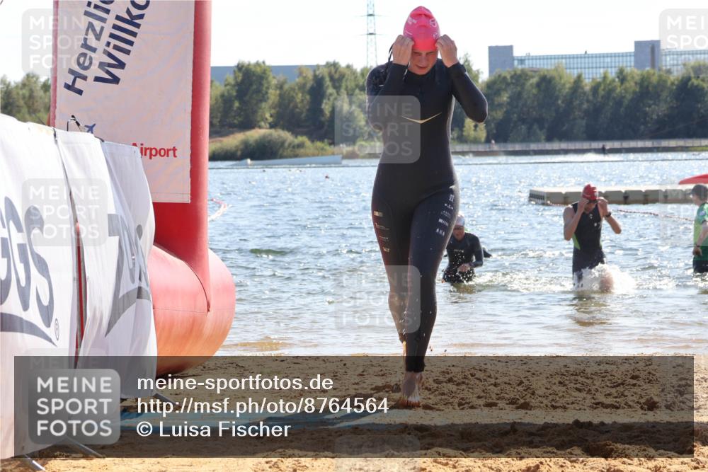 07.09.2025 - 19. Norderstedt Triathlon Luisa Fischer http://msf.ph/oto/8764564 07.09.2025 15:03:51 Schwimmen 913, 914, 1435, 1533, 1534 meine-sportfotos.de