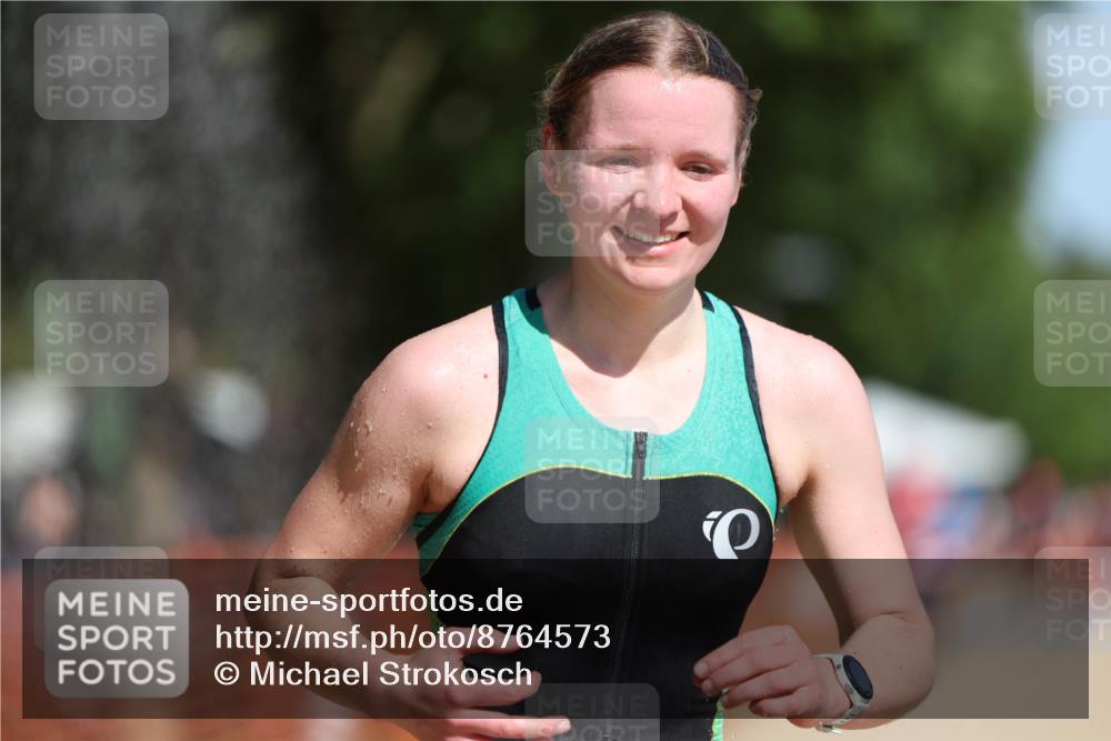 07.09.2025 - 19. Norderstedt Triathlon Michael Strokosch http://msf.ph/oto/8764573 07.09.2025 12:12:33 Laufen 148, 778 meine-sportfotos.de