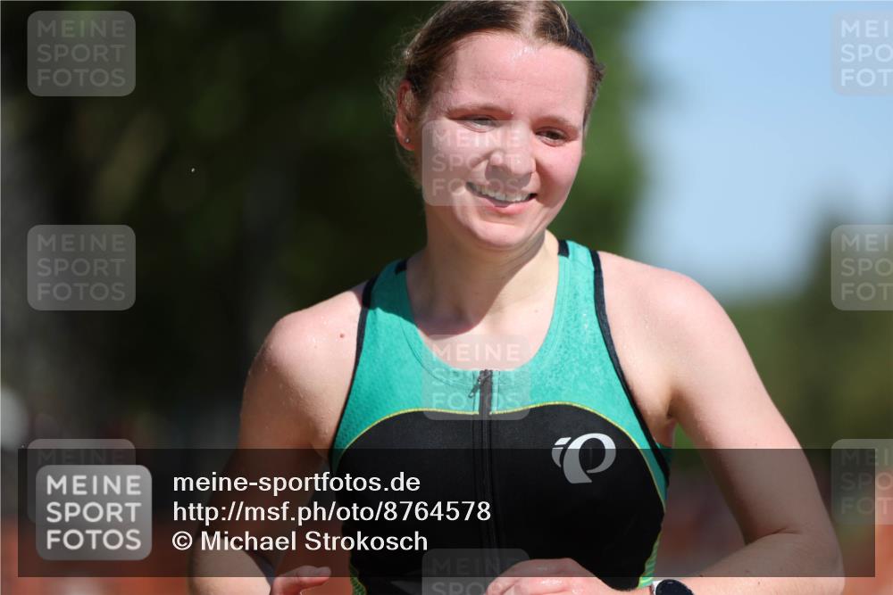 07.09.2025 - 19. Norderstedt Triathlon Michael Strokosch http://msf.ph/oto/8764578 07.09.2025 12:12:33 Laufen 148, 778 meine-sportfotos.de