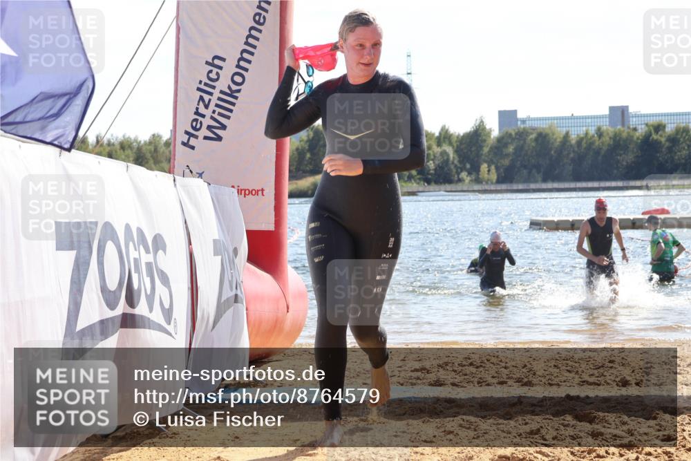 07.09.2025 - 19. Norderstedt Triathlon Luisa Fischer http://msf.ph/oto/8764579 07.09.2025 15:03:52 Schwimmen 913, 914, 1435, 1533, 1534 meine-sportfotos.de