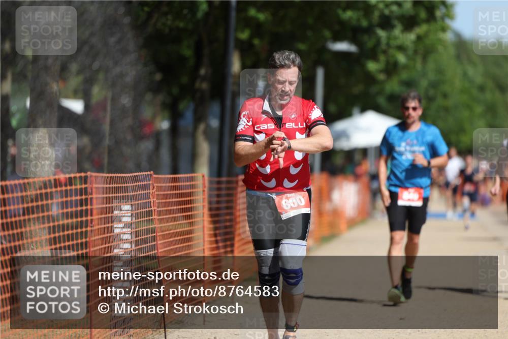 07.09.2025 - 19. Norderstedt Triathlon Michael Strokosch http://msf.ph/oto/8764583 07.09.2025 12:12:44 Laufen 136, 800, 846 meine-sportfotos.de