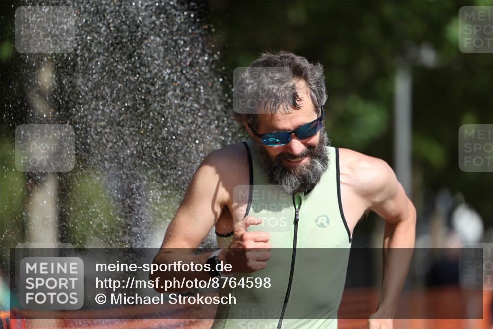 07.09.2025 - 19. Norderstedt Triathlon Michael Strokosch http://msf.ph/oto/8764598 07.09.2025 11:31:21 Laufen 196, 1160, 1198 meine-sportfotos.de