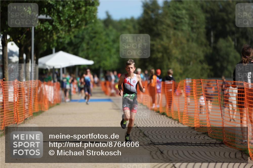 07.09.2025 - 19. Norderstedt Triathlon Michael Strokosch http://msf.ph/oto/8764606 07.09.2025 10:48:33 Laufen 61 meine-sportfotos.de