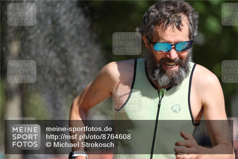 07.09.2025 - 19. Norderstedt Triathlon Michael Strokosch http://msf.ph/oto/8764608 07.09.2025 11:31:21 Laufen 196, 1160, 1198 meine-sportfotos.de