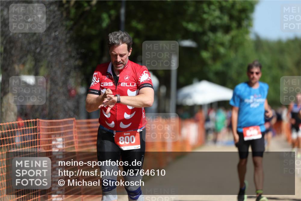 07.09.2025 - 19. Norderstedt Triathlon Michael Strokosch http://msf.ph/oto/8764610 07.09.2025 12:12:45 Laufen 136, 800, 846 meine-sportfotos.de