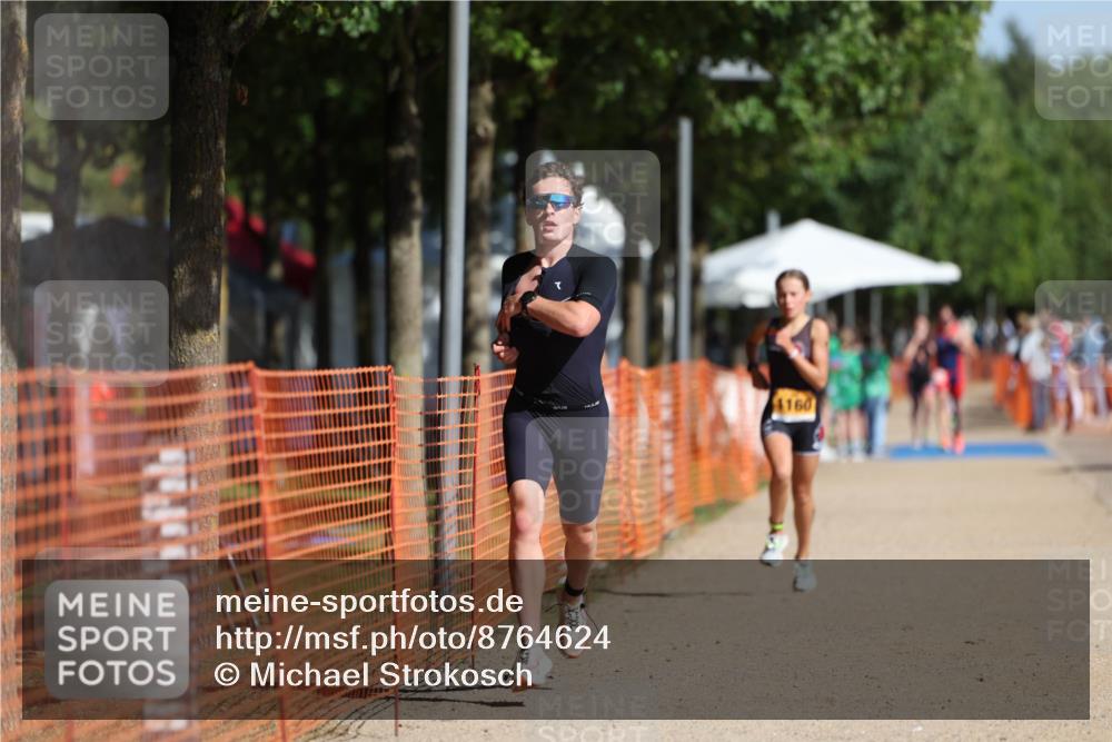 07.09.2025 - 19. Norderstedt Triathlon Michael Strokosch http://msf.ph/oto/8764624 07.09.2025 11:31:23 Laufen 196, 1160, 1198 meine-sportfotos.de