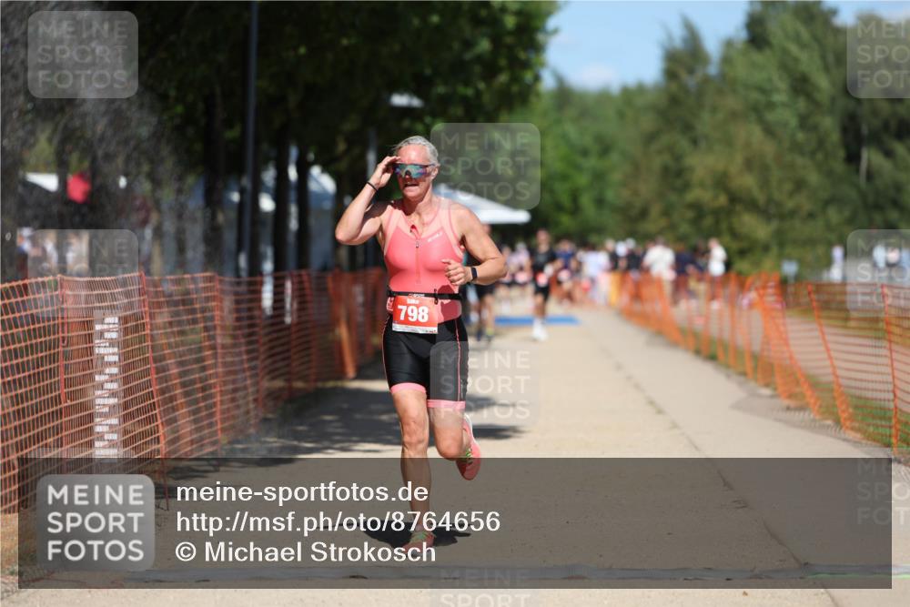 07.09.2025 - 19. Norderstedt Triathlon Michael Strokosch http://msf.ph/oto/8764656 07.09.2025 13:20:09 Laufen 781, 798 meine-sportfotos.de