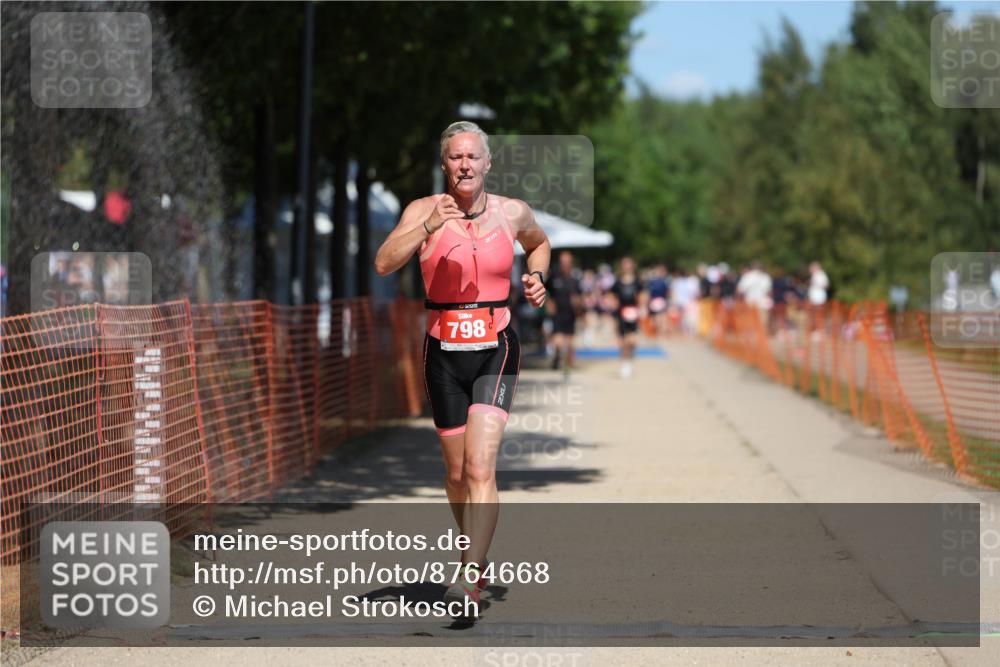 07.09.2025 - 19. Norderstedt Triathlon Michael Strokosch http://msf.ph/oto/8764668 07.09.2025 13:20:09 Laufen 781, 798 meine-sportfotos.de