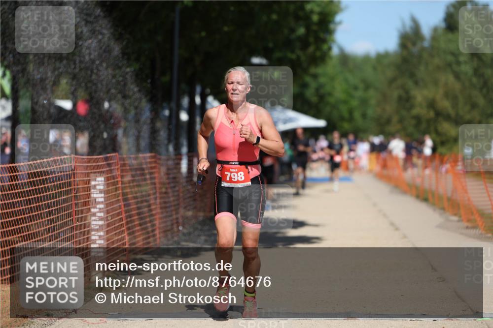 07.09.2025 - 19. Norderstedt Triathlon Michael Strokosch http://msf.ph/oto/8764676 07.09.2025 13:20:09 Laufen 781, 798 meine-sportfotos.de