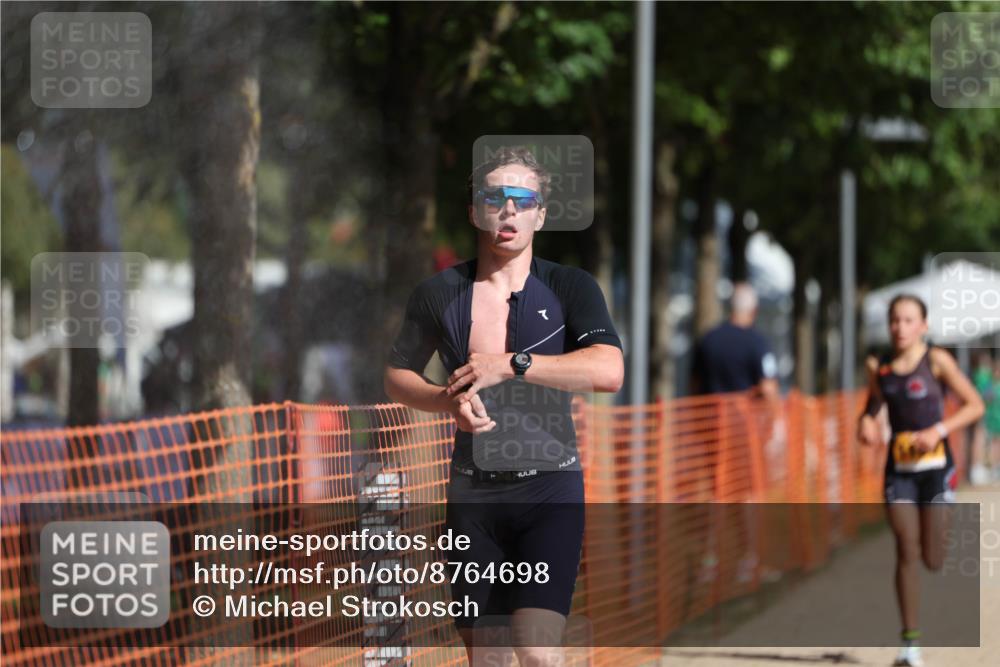 07.09.2025 - 19. Norderstedt Triathlon Michael Strokosch http://msf.ph/oto/8764698 07.09.2025 11:31:24 Laufen 196, 1160, 1198 meine-sportfotos.de
