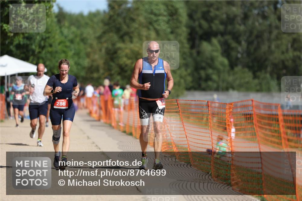 07.09.2025 - 19. Norderstedt Triathlon Michael Strokosch http://msf.ph/oto/8764699 07.09.2025 12:12:54 Laufen 286, 710, 861 meine-sportfotos.de