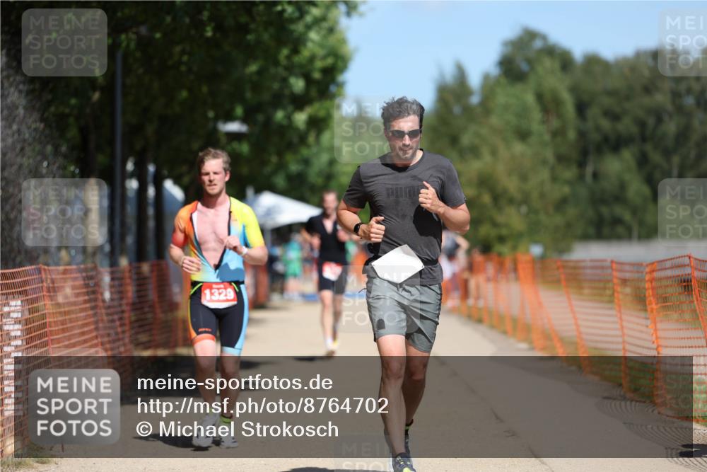 07.09.2025 - 19. Norderstedt Triathlon Michael Strokosch http://msf.ph/oto/8764702 07.09.2025 12:58:34 Laufen 194, 1212, 1290, 1329 meine-sportfotos.de