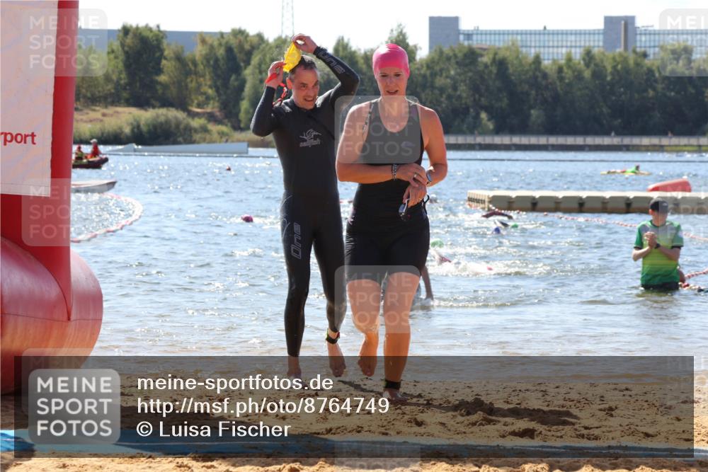07.09.2025 - 19. Norderstedt Triathlon Luisa Fischer http://msf.ph/oto/8764749 07.09.2025 12:34:19 Schwimmen 230, 240, 311, 1259 meine-sportfotos.de