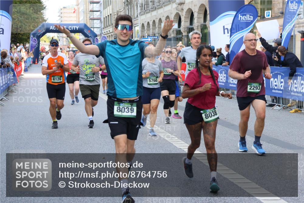 07.09.2025 - BARMER Alsterlauf Strokosch-Dieckow http://msf.ph/oto/8764756 07.09.2025 10:12:03 Ziel 2128, 2226, 2942, 3096, 3228, 3706, 3873, 3990, 4101, 4413, 4518, 4519, 4561, 4616, 4694, 4702, 4829, 4899, 5492, 5630, 6199, 6200, 8028, 8170 meine-sportfotos.de