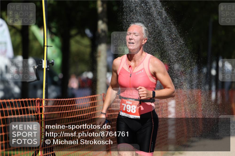 07.09.2025 - 19. Norderstedt Triathlon Michael Strokosch http://msf.ph/oto/8764761 07.09.2025 13:20:11 Laufen 781, 798 meine-sportfotos.de