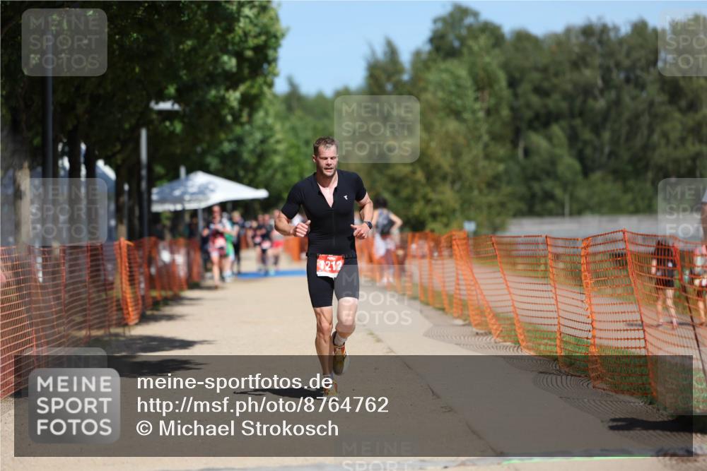 07.09.2025 - 19. Norderstedt Triathlon Michael Strokosch http://msf.ph/oto/8764762 07.09.2025 12:58:37 Laufen 1212, 1290, 1329 meine-sportfotos.de