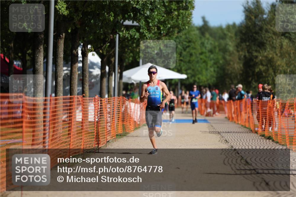 07.09.2025 - 19. Norderstedt Triathlon Michael Strokosch http://msf.ph/oto/8764778 07.09.2025 10:48:40 Laufen 61, 654 meine-sportfotos.de