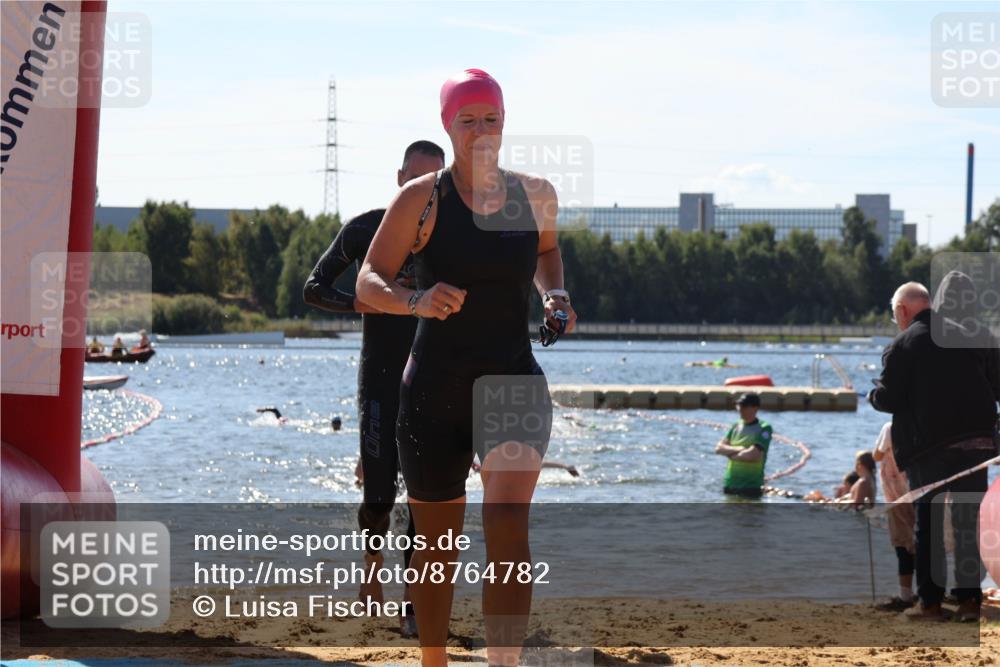 07.09.2025 - 19. Norderstedt Triathlon Luisa Fischer http://msf.ph/oto/8764782 07.09.2025 12:34:21 Schwimmen 230, 240, 311, 1259 meine-sportfotos.de