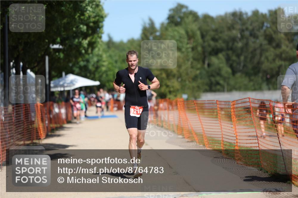 07.09.2025 - 19. Norderstedt Triathlon Michael Strokosch http://msf.ph/oto/8764783 07.09.2025 12:58:37 Laufen 1212, 1290, 1329 meine-sportfotos.de