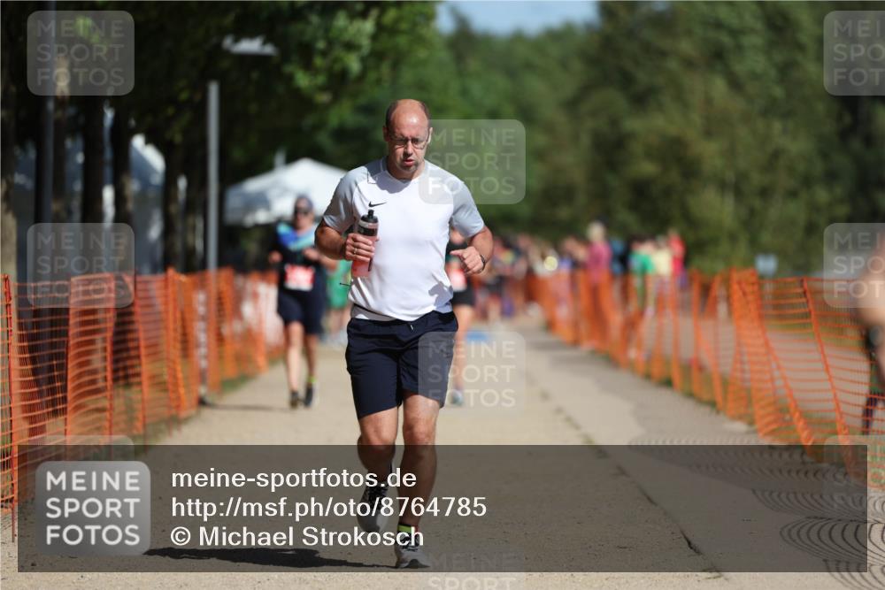 07.09.2025 - 19. Norderstedt Triathlon Michael Strokosch http://msf.ph/oto/8764785 07.09.2025 12:12:59 Laufen 286, 710, 861 meine-sportfotos.de