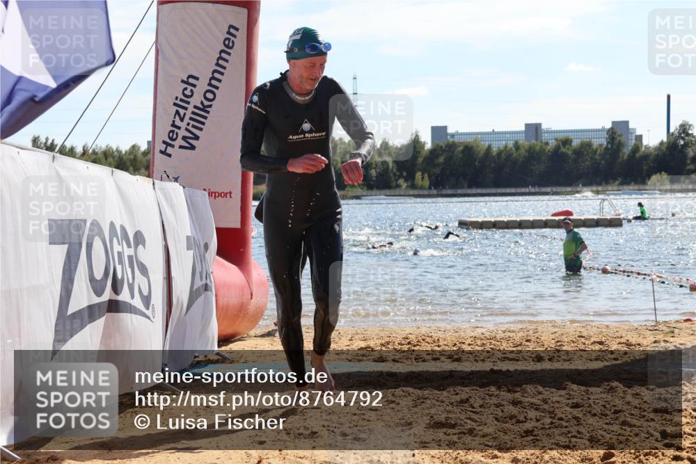 07.09.2025 - 19. Norderstedt Triathlon Luisa Fischer http://msf.ph/oto/8764792 07.09.2025 15:05:01 Schwimmen 868, 883, 938, 1523 meine-sportfotos.de