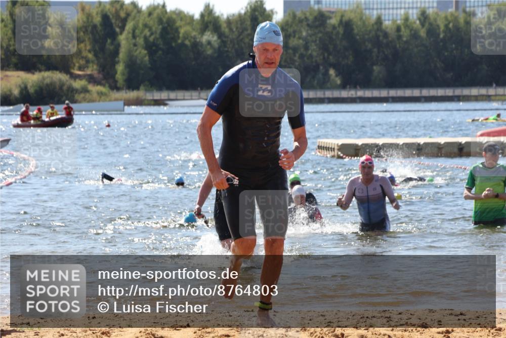 07.09.2025 - 19. Norderstedt Triathlon Luisa Fischer http://msf.ph/oto/8764803 07.09.2025 12:34:27 Schwimmen 230, 240, 1215, 1259 meine-sportfotos.de