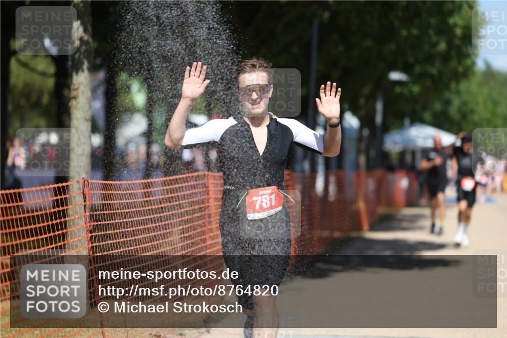 07.09.2025 - 19. Norderstedt Triathlon Michael Strokosch http://msf.ph/oto/8764820 07.09.2025 13:20:16 Laufen 142, 781 meine-sportfotos.de