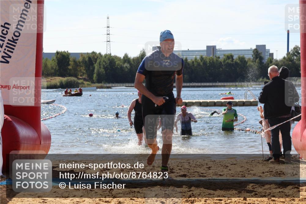 07.09.2025 - 19. Norderstedt Triathlon Luisa Fischer http://msf.ph/oto/8764823 07.09.2025 12:34:28 Schwimmen 211, 230, 240, 1215, 1259 meine-sportfotos.de
