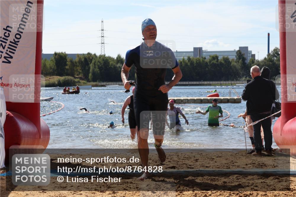07.09.2025 - 19. Norderstedt Triathlon Luisa Fischer http://msf.ph/oto/8764828 07.09.2025 12:34:29 Schwimmen 211, 230, 1215, 1259 meine-sportfotos.de