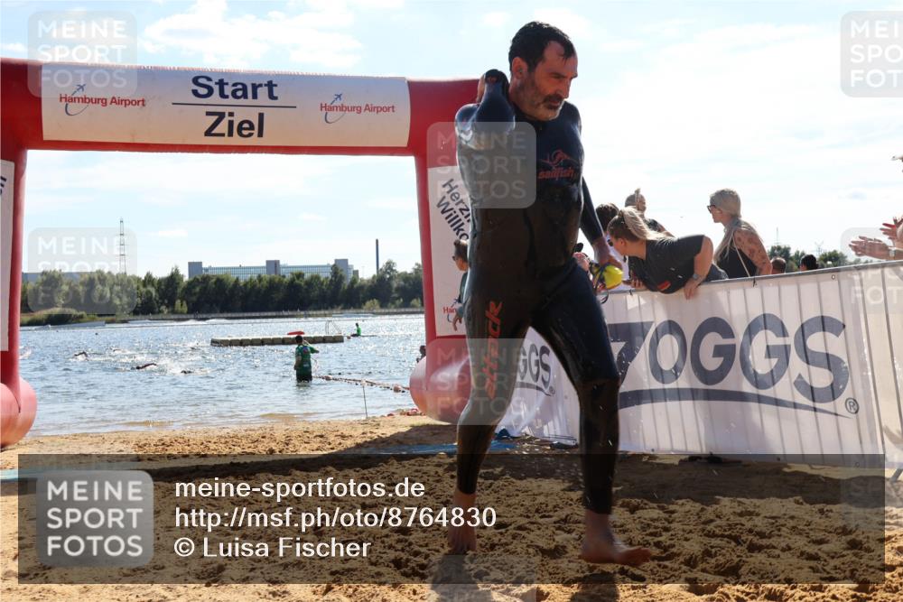 07.09.2025 - 19. Norderstedt Triathlon Luisa Fischer http://msf.ph/oto/8764830 07.09.2025 15:05:05 Schwimmen 868, 883, 938, 1523 meine-sportfotos.de