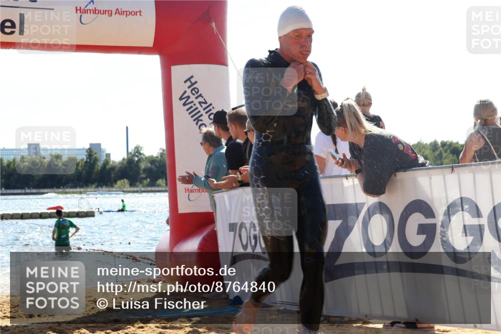07.09.2025 - 19. Norderstedt Triathlon Luisa Fischer http://msf.ph/oto/8764840 07.09.2025 15:05:23 Schwimmen 942, 1460, 1522 meine-sportfotos.de