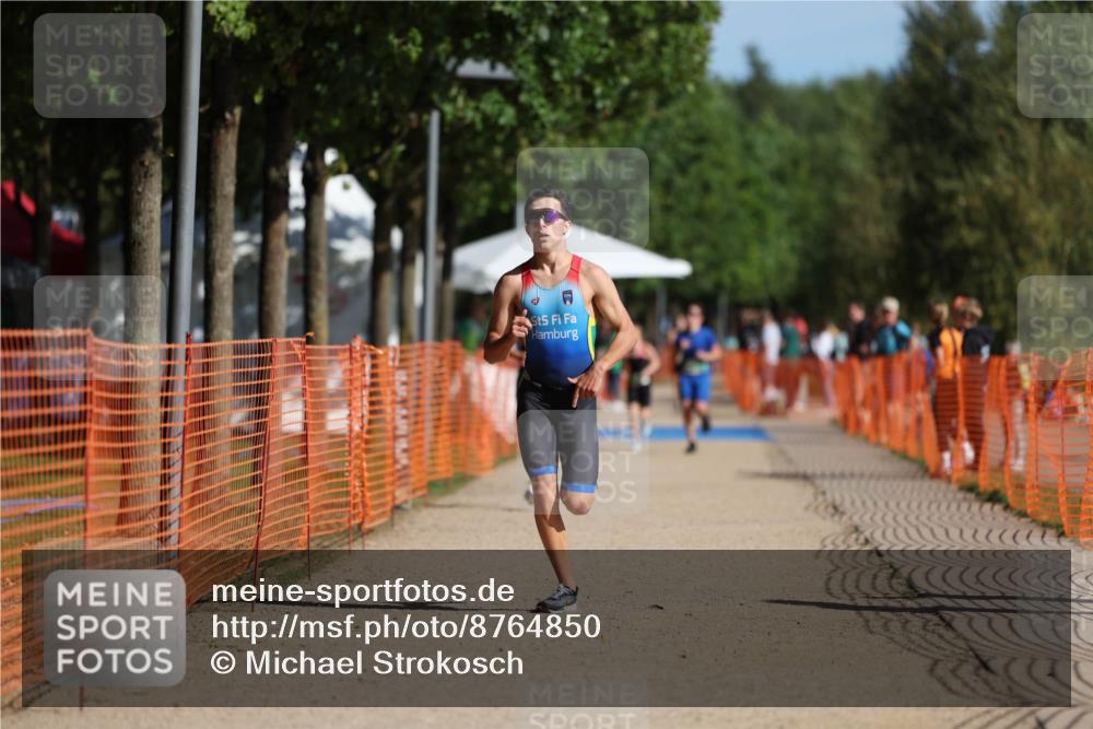 07.09.2025 - 19. Norderstedt Triathlon Michael Strokosch http://msf.ph/oto/8764850 07.09.2025 10:48:41 Laufen 61, 654 meine-sportfotos.de
