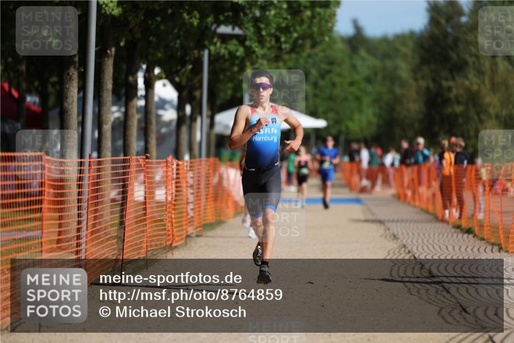 07.09.2025 - 19. Norderstedt Triathlon Michael Strokosch http://msf.ph/oto/8764859 07.09.2025 10:48:41 Laufen 61, 654 meine-sportfotos.de