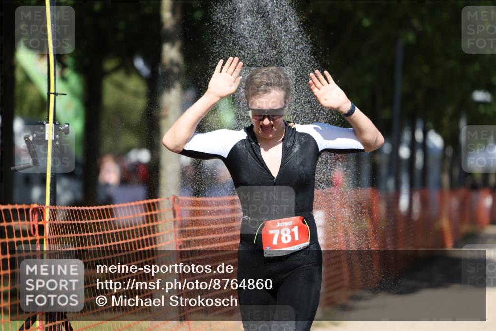 07.09.2025 - 19. Norderstedt Triathlon Michael Strokosch http://msf.ph/oto/8764860 07.09.2025 13:20:17 Laufen 142, 781 meine-sportfotos.de