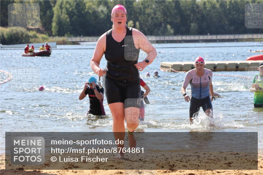 07.09.2025 - 19. Norderstedt Triathlon Luisa Fischer http://msf.ph/oto/8764861 07.09.2025 12:34:32 Schwimmen 211, 230, 1215, 1259 meine-sportfotos.de