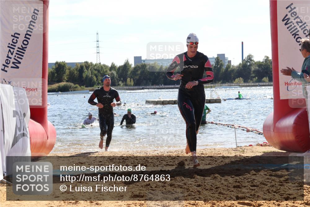 07.09.2025 - 19. Norderstedt Triathlon Luisa Fischer http://msf.ph/oto/8764863 07.09.2025 15:05:26 Schwimmen 942, 1460, 1522 meine-sportfotos.de