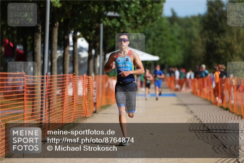 07.09.2025 - 19. Norderstedt Triathlon Michael Strokosch http://msf.ph/oto/8764874 07.09.2025 10:48:42 Laufen 654 meine-sportfotos.de
