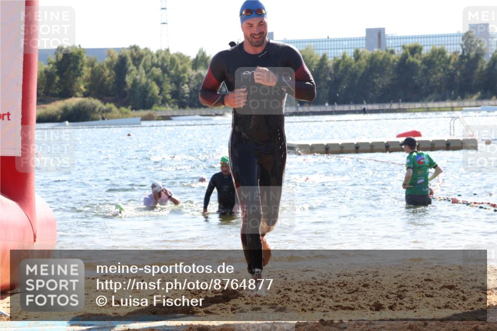 07.09.2025 - 19. Norderstedt Triathlon Luisa Fischer http://msf.ph/oto/8764877 07.09.2025 15:05:28 Schwimmen 942, 1460, 1522 meine-sportfotos.de