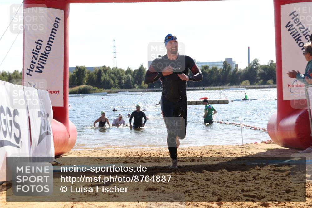 07.09.2025 - 19. Norderstedt Triathlon Luisa Fischer http://msf.ph/oto/8764887 07.09.2025 15:05:28 Schwimmen 942, 1460, 1522 meine-sportfotos.de